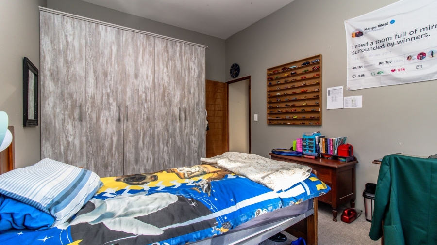 9 Bedroom Property for Sale in Onrus Western Cape